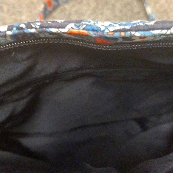 NWOT VERA BRADLEY TRIPLE ZIP HIPSTER CROSSBODY BAG MARRAKESH PATTERN - Picture 6 of 12